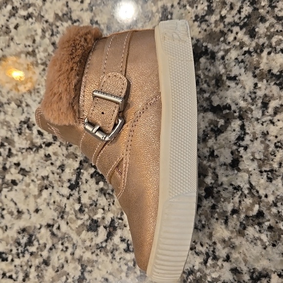 BLOWFISH GIRL'S METALLIC BROZE ZIP-UP HI' TOP SNEAKERS. SIZE 6M. - Picture 5 of 10